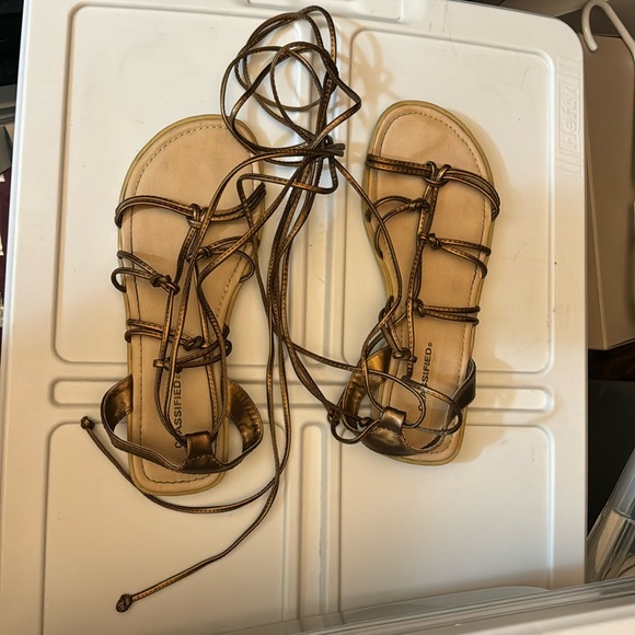 Classified strappy bronze gladiator sandal - Picture 2 of 3